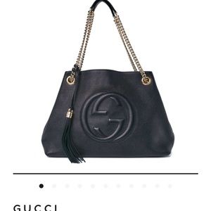 GUCCI Soho black leather with a gold chain Used for a few months